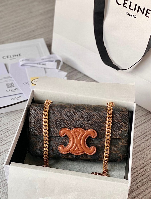 Bag C, photo 1