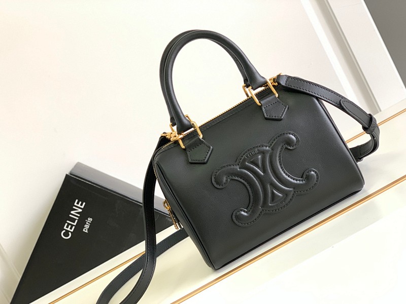 Bag C, photo 1