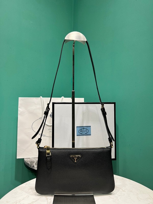 Bag P, photo 1
