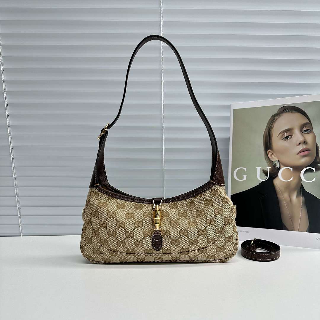 Bag G, photo 1