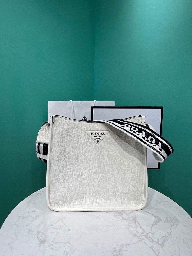 Bag P, photo 1