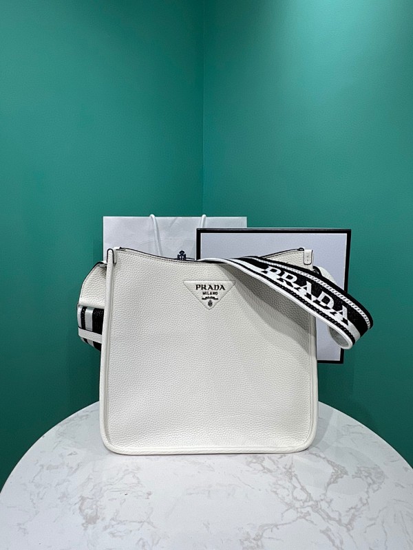 Bag P, photo 1