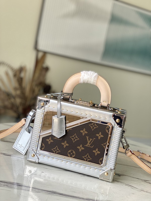 Bag L, photo 1