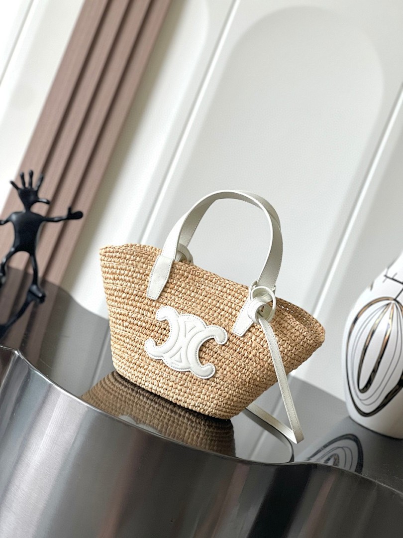 Bag C, photo 1
