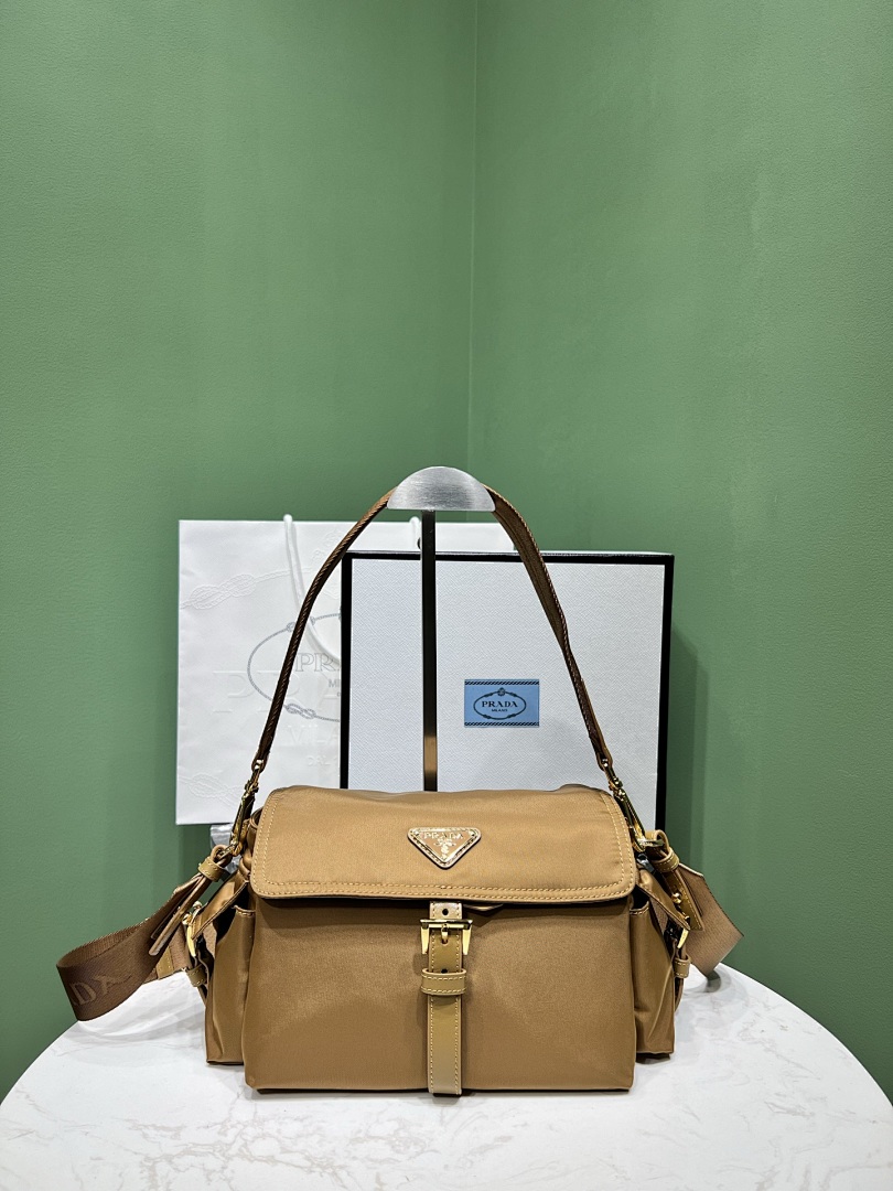 Bag P, photo 1
