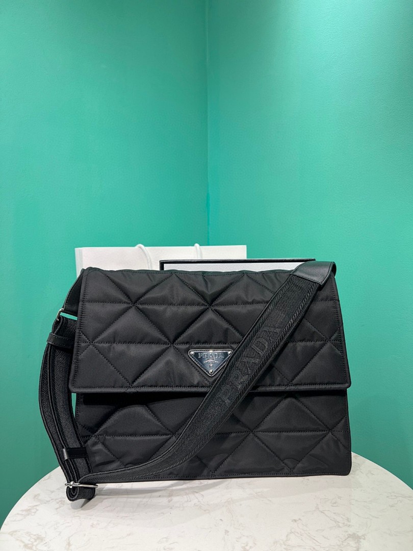 Bag P, photo 1