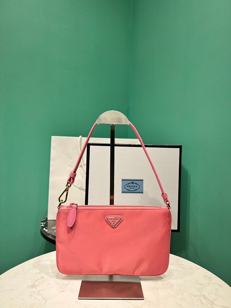 Bag P, photo 1