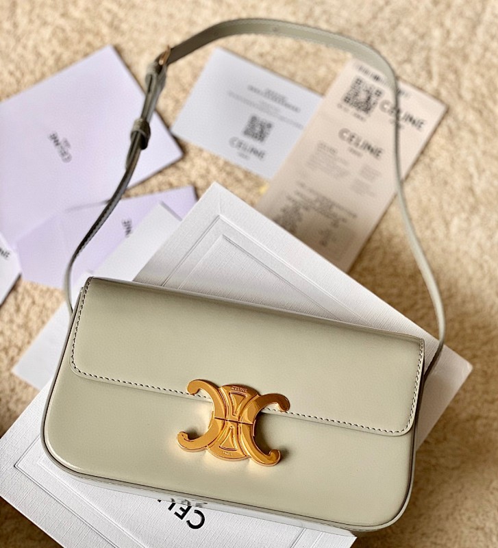 Bag C, photo 1