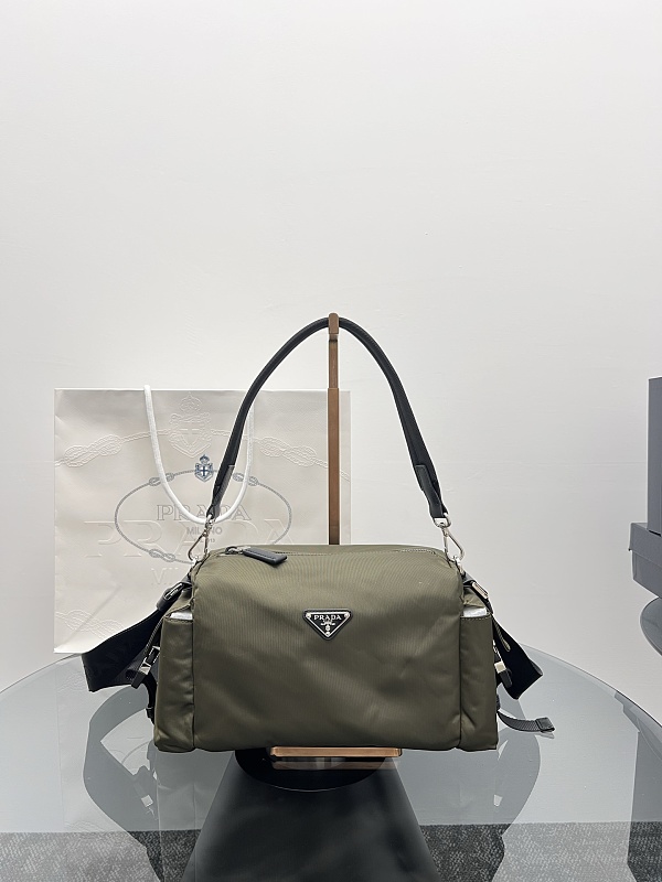 Bag P, photo 1
