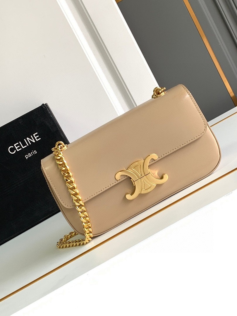Bag C, photo 1