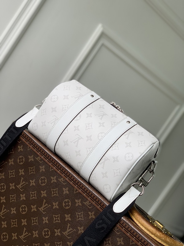 Bag L, photo 1