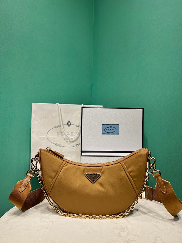 Bag P, photo 1