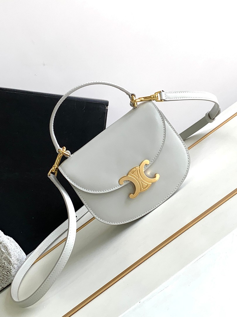 Bag C, photo 1
