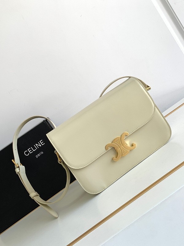 Bag C, photo 1