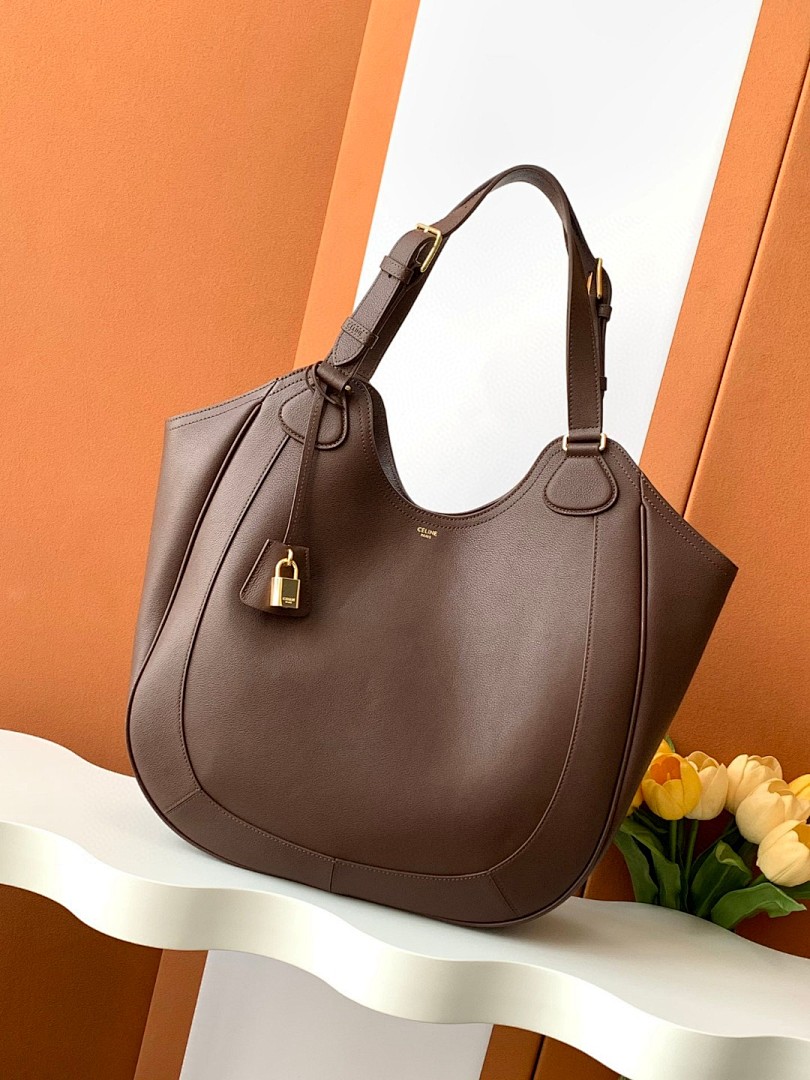 Bag C, photo 1