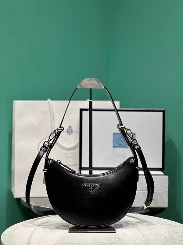 Bag P, photo 1