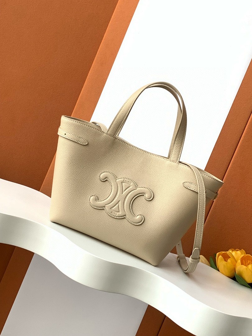 Bag C, photo 1