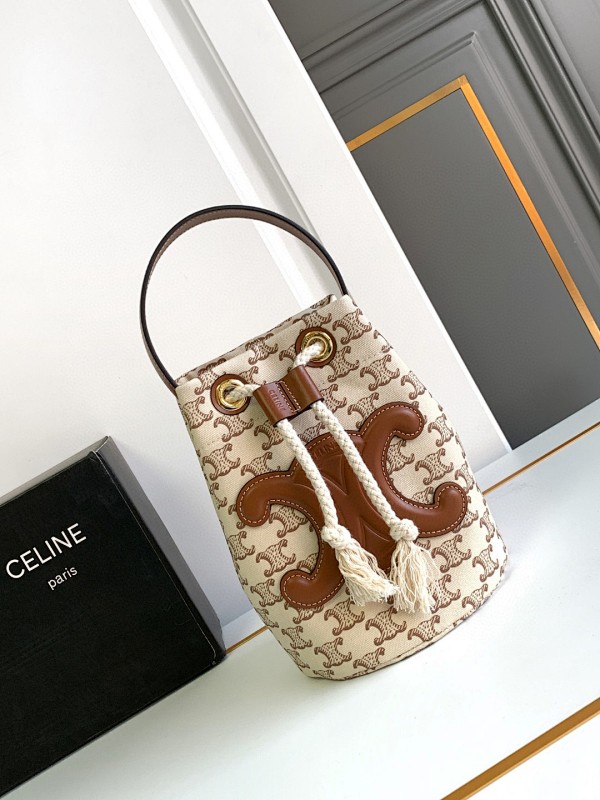 Bag C, photo 1