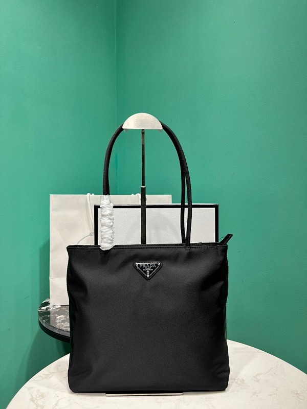 Bag P, photo 1
