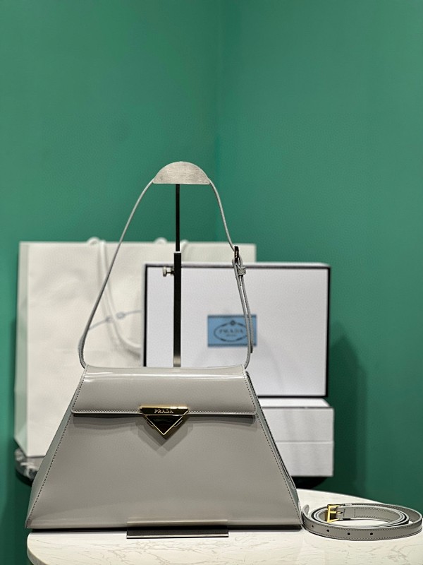 Bag P, photo 1