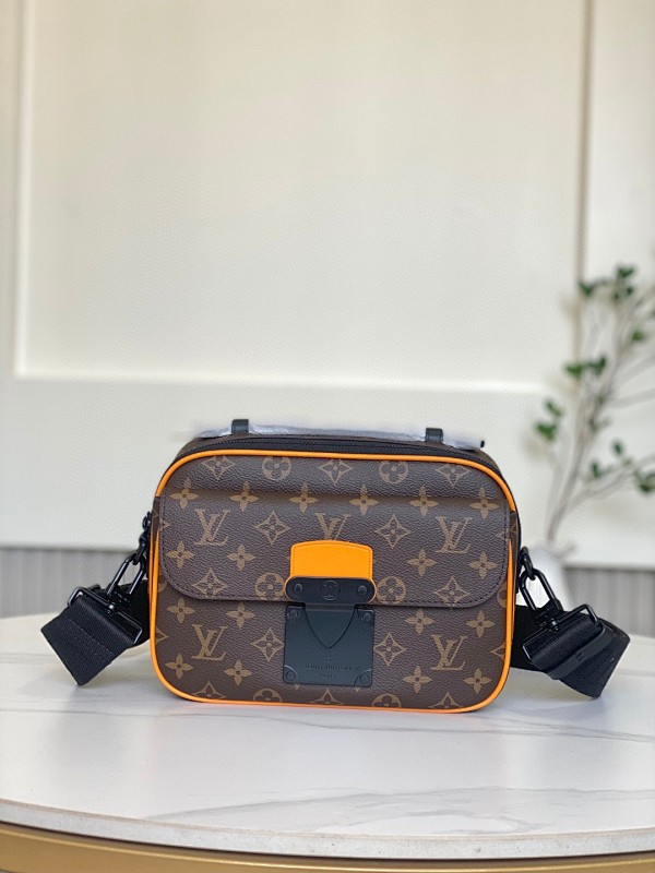 Bag L, photo 1