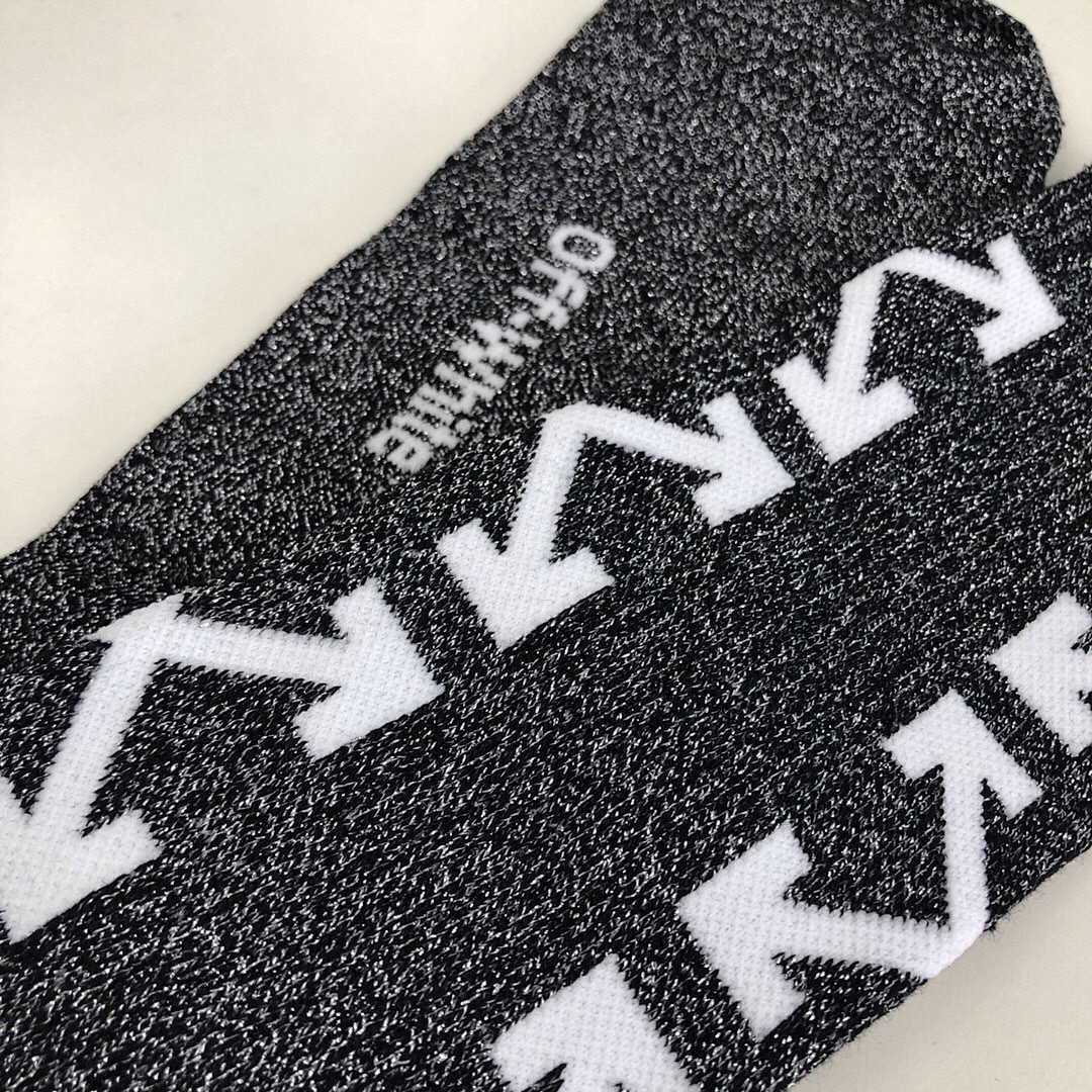 Unbranded SOCKS 17FW WHITE/BLACK/RED - Image 23