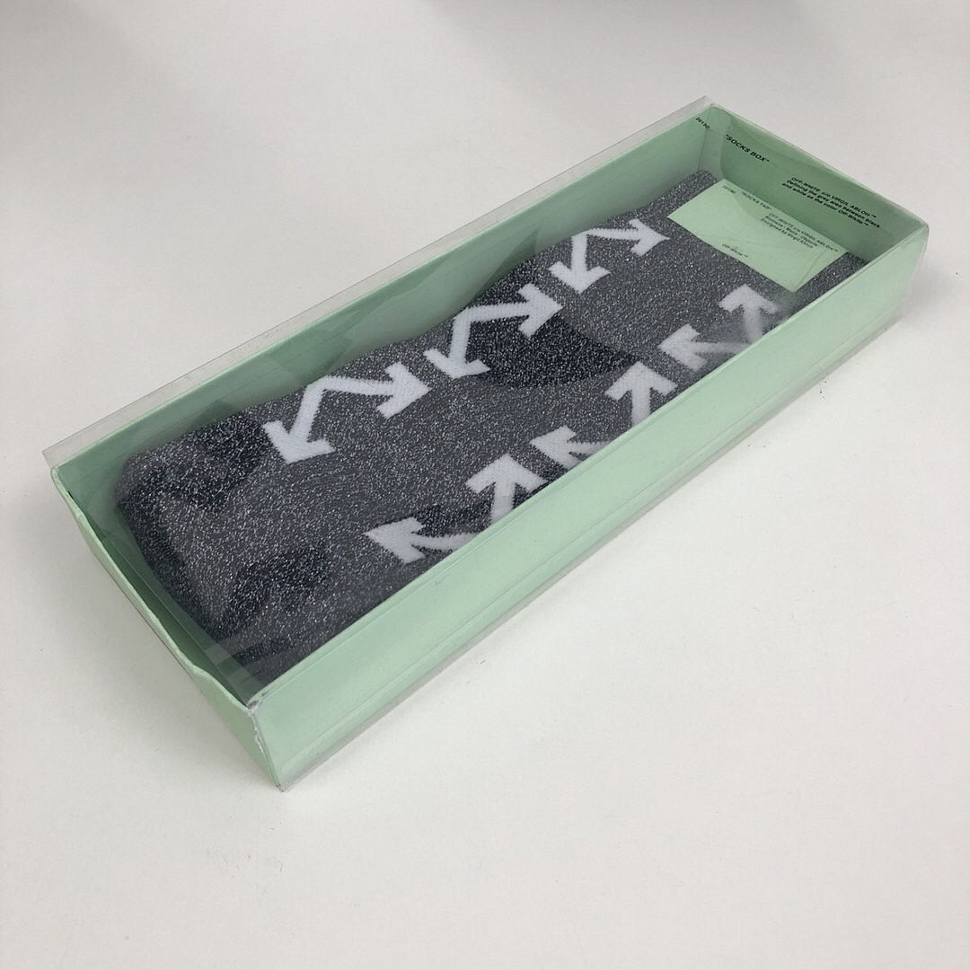 Unbranded SOCKS 17FW WHITE/BLACK/RED - Image 5