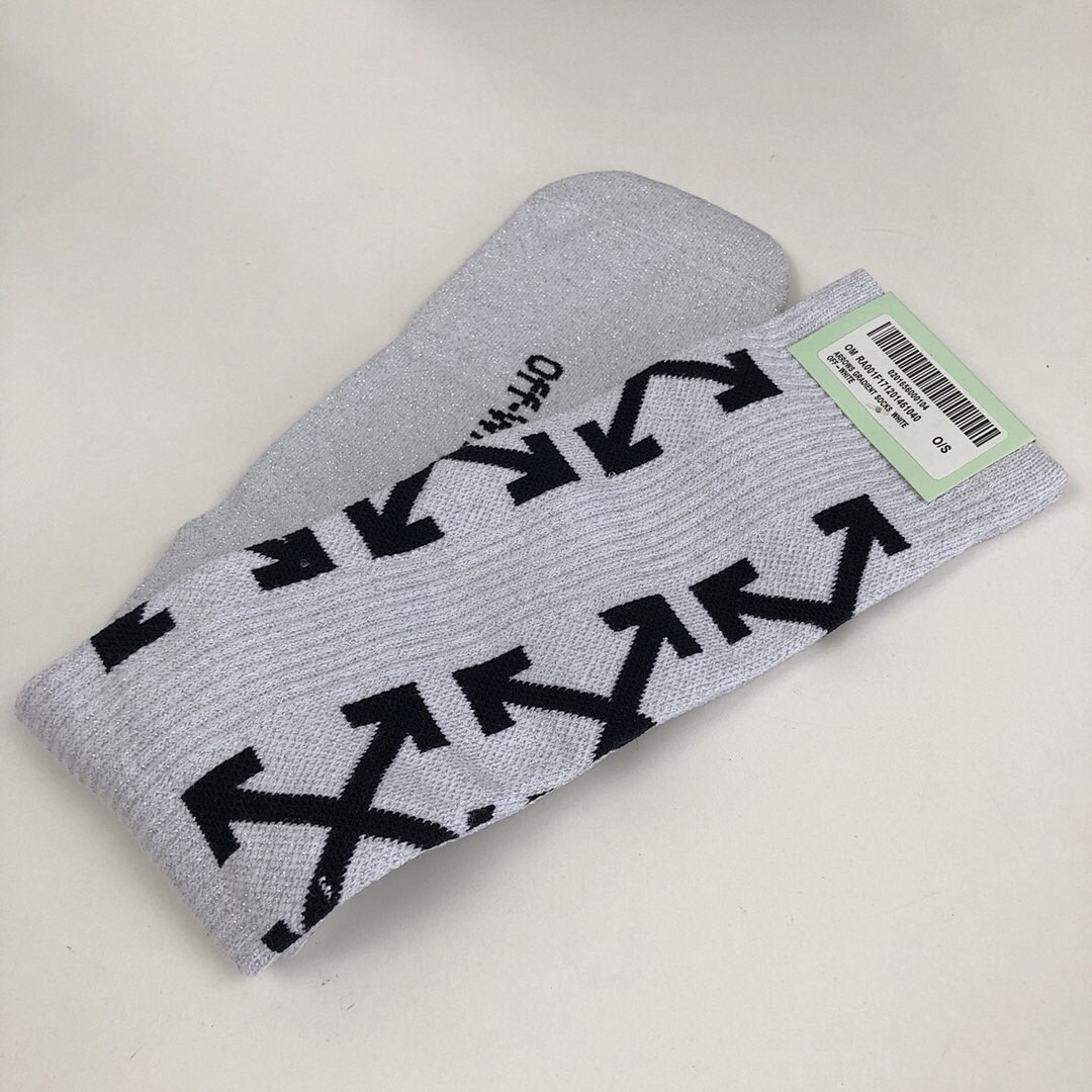 Unbranded SOCKS 17FW WHITE/BLACK/RED - Image 9