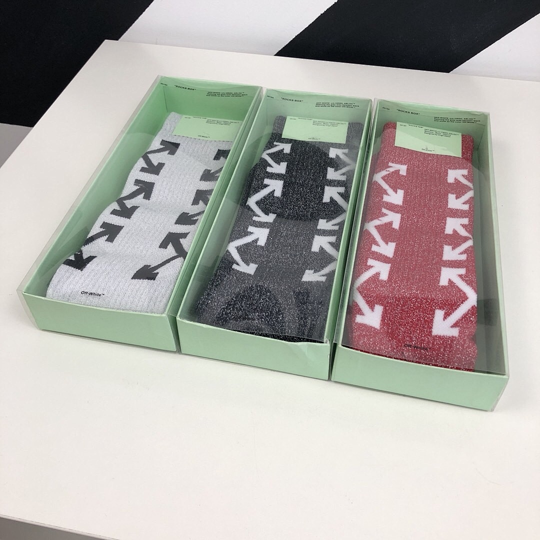 Unbranded SOCKS 17FW WHITE/BLACK/RED - Image 3