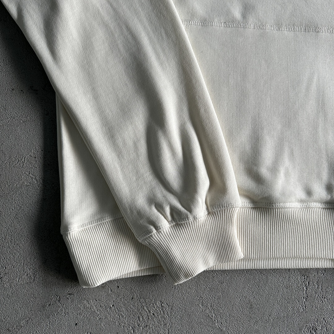 Other 208¥ Satin C-Star Applique Suit - Image 16