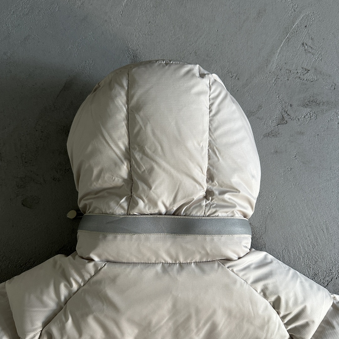 Other 259¥ Syna Down Jacket- Off (White) - Image 26