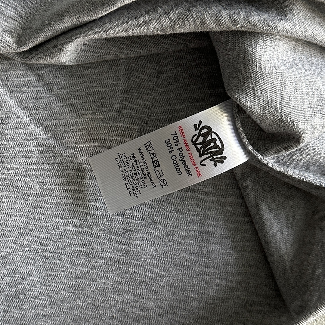 Other 109¥ Syna Men's Grey T-Shirt - Image 23