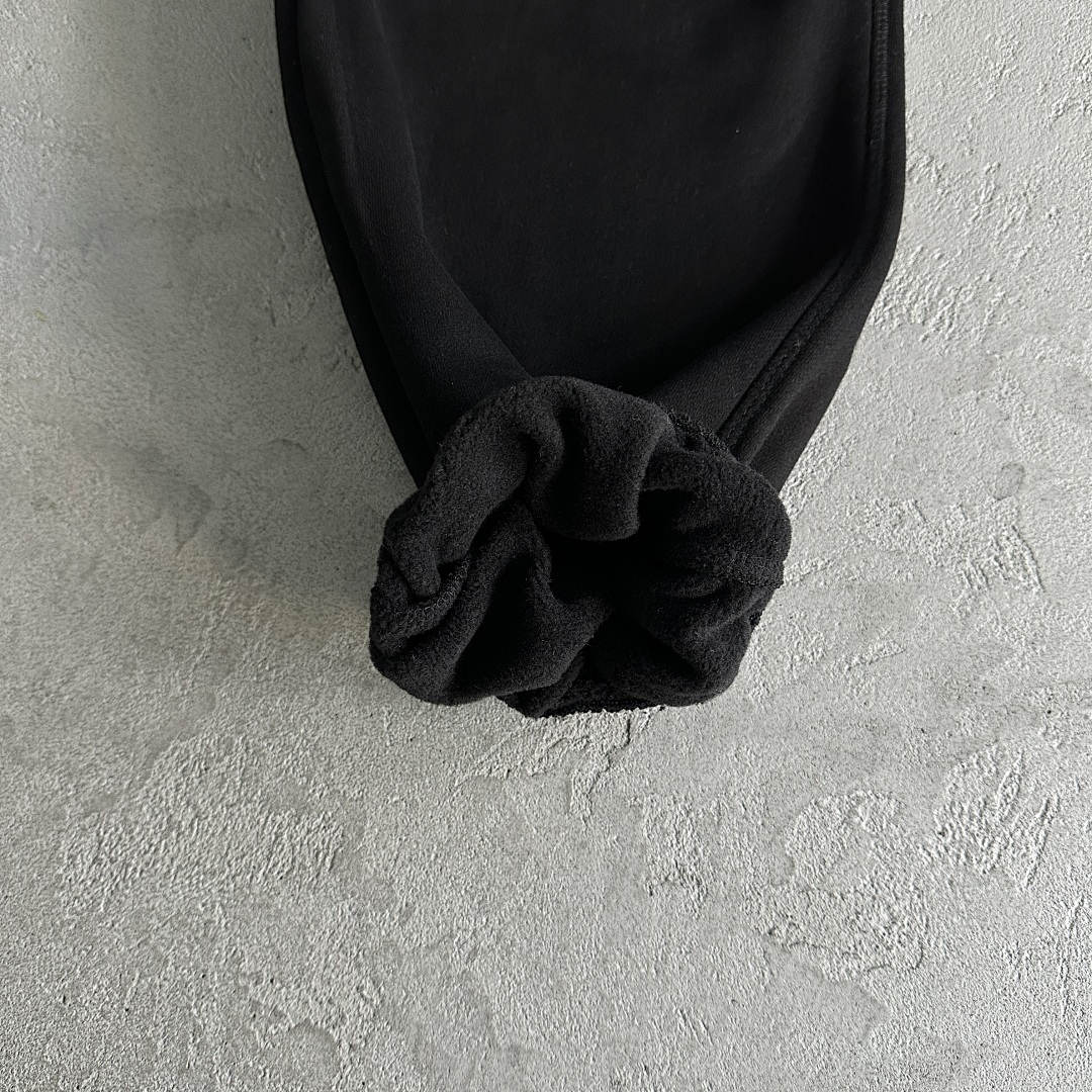 Other 208¥ Satin C-Star Applique Suit-Black - Image 34