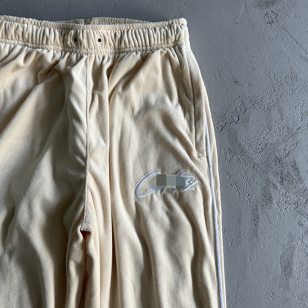 Other 98¥ Velor Track Set (Cream) - Image 8
