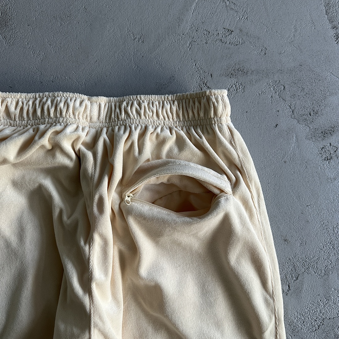 Other 98¥ Velor Track Set (Cream) - Image 17