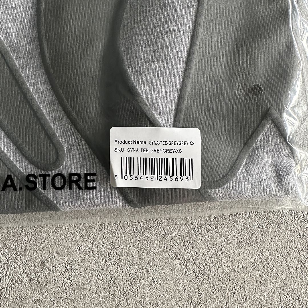 Other 109¥ Syna Men's Grey T-Shirt - Image 11