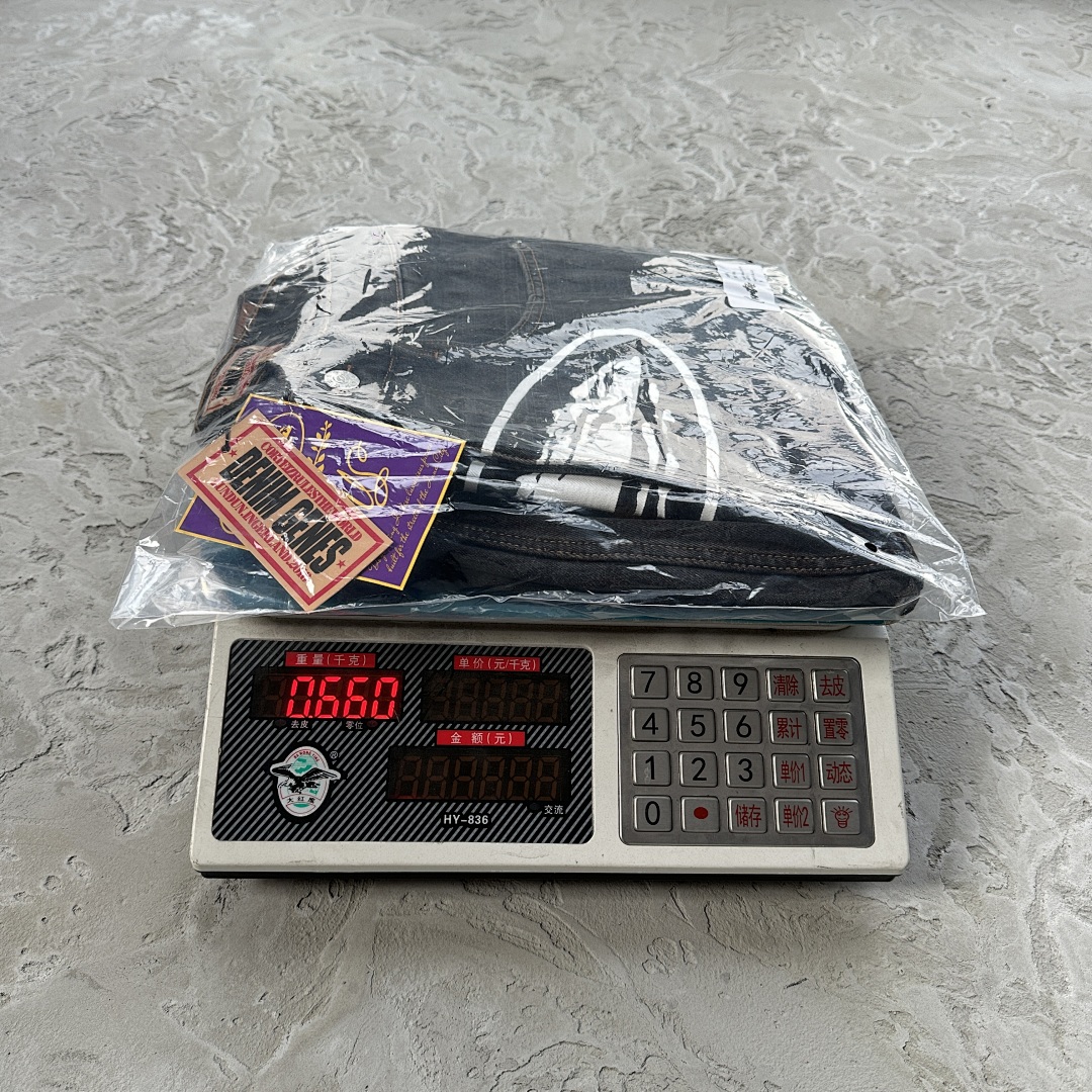 Other 215¥ CR Island Baggy Shorts-Black - Image 3
