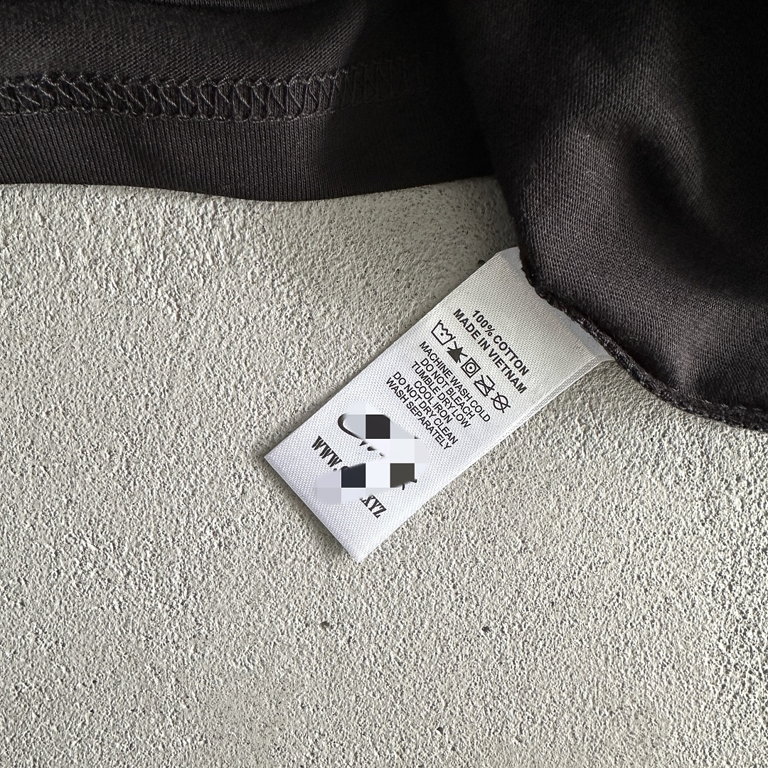 Other 35¥Times New Roman Tee -Black - Image 6