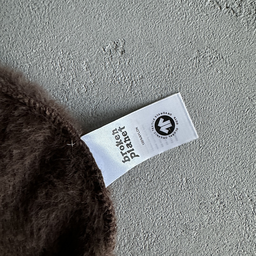Other 29¥Fuzzy Beanie (Mocha Brown) - Image 10