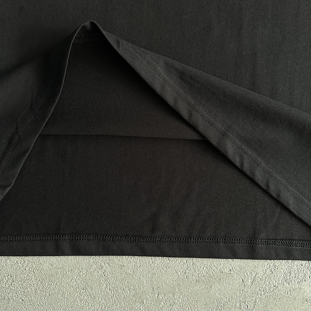 Other 35¥Times New Roman Tee -Black - Image 12