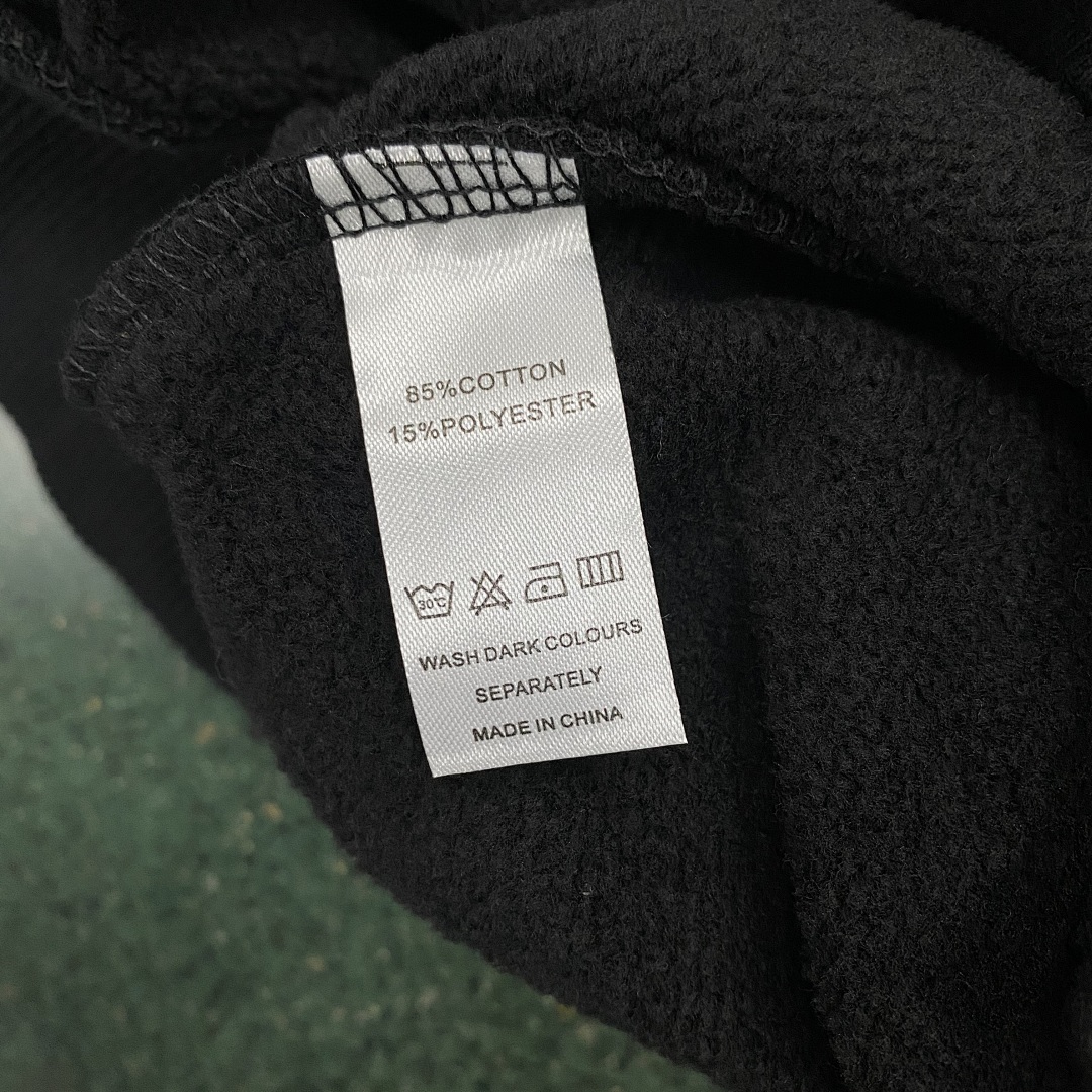 Other 79¥ Alcatraz Logo Hoodie - Image 7