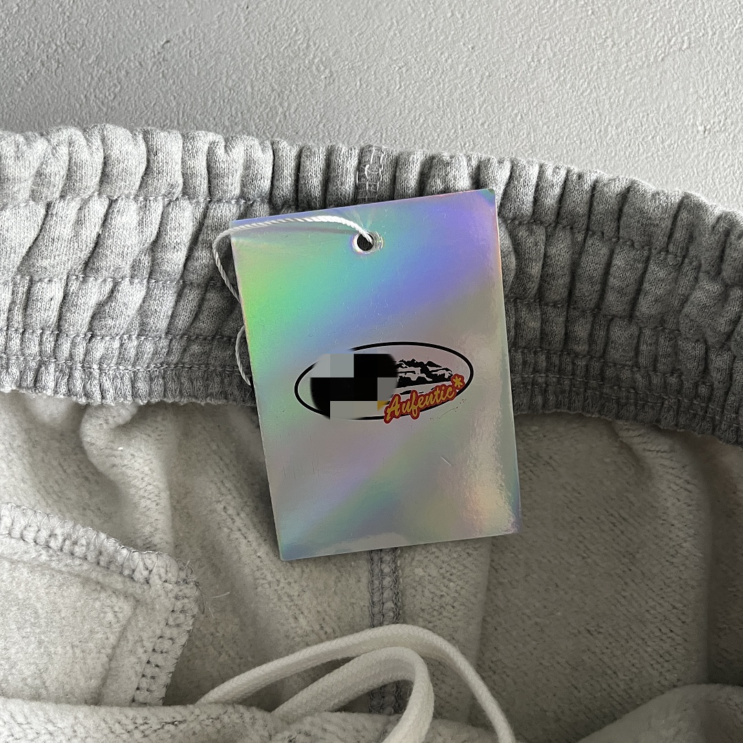 Other 134¥ 'Aufentic' Hoodie Shorts - Image 13