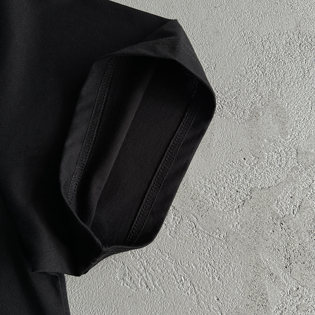 Other 35¥Times New Roman Tee -Black - Image 10