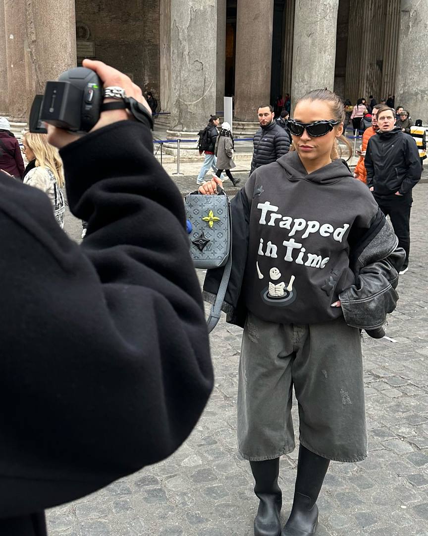 Other 60¥ BPM ‘Trapped In Time'hoodie - Image 23