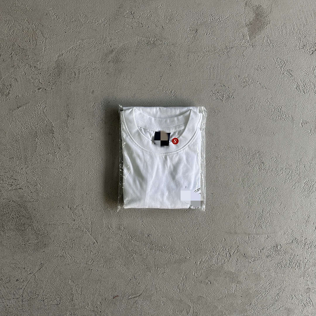 Other 35¥Hands Together Tee - Image 4