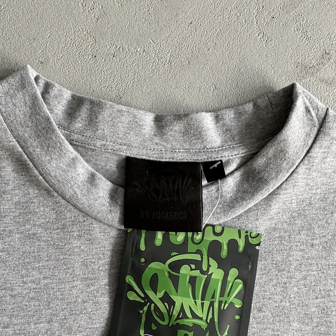 Other 109¥ Syna Men's Grey T-Shirt - Image 21