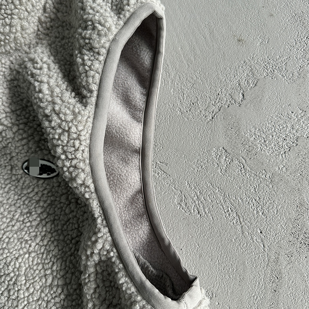 Other 69¥ Sherpa Vest - Image 4