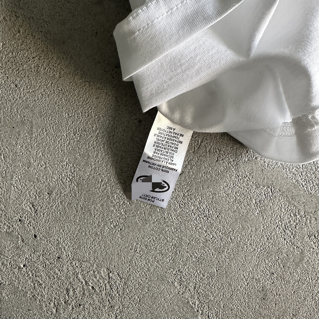 Other 35¥Hands Together Tee - Image 6