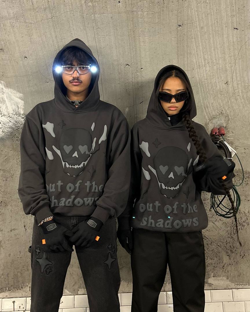 Other 60¥ Planet Heart Skull Sweatshirt - Image 2