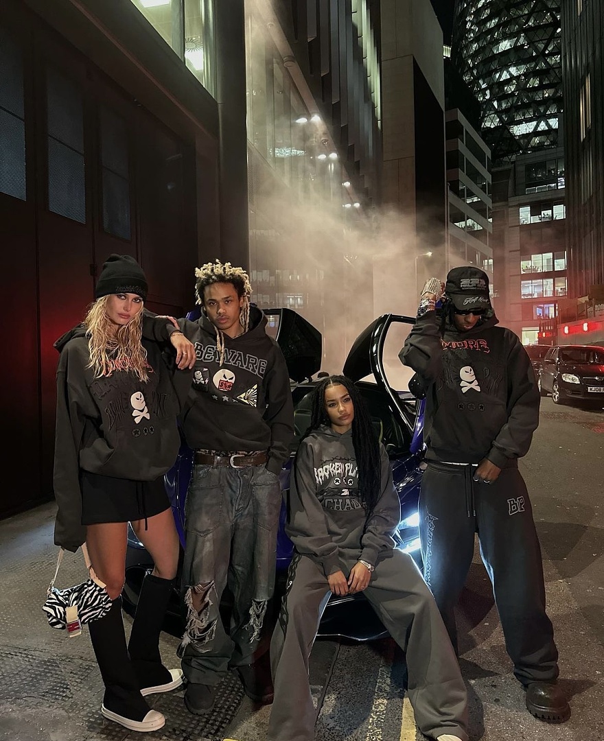 Other 30¥ Dark Time Line Cap - Image 15